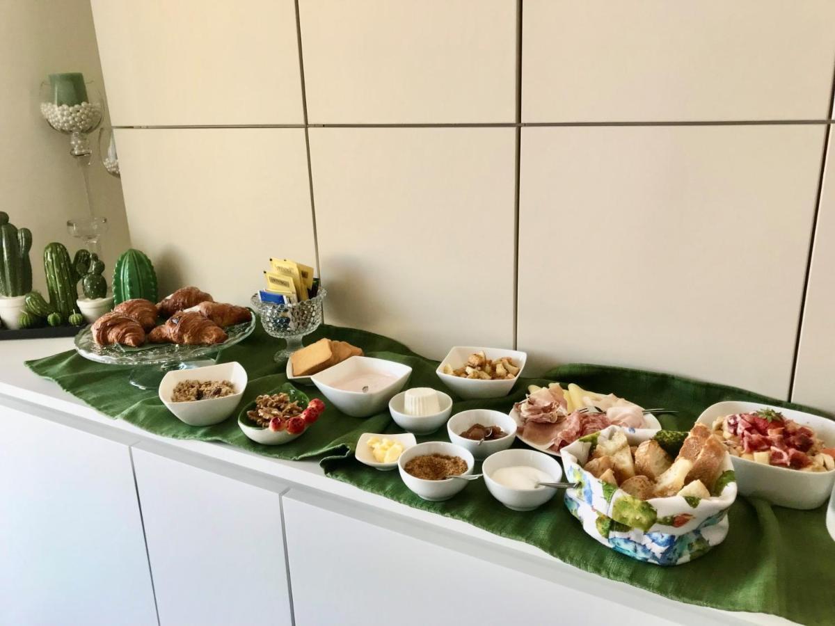 לינה וארוחת בוקר סירקוזה La Terrazza Sul Porto מראה חיצוני תמונה