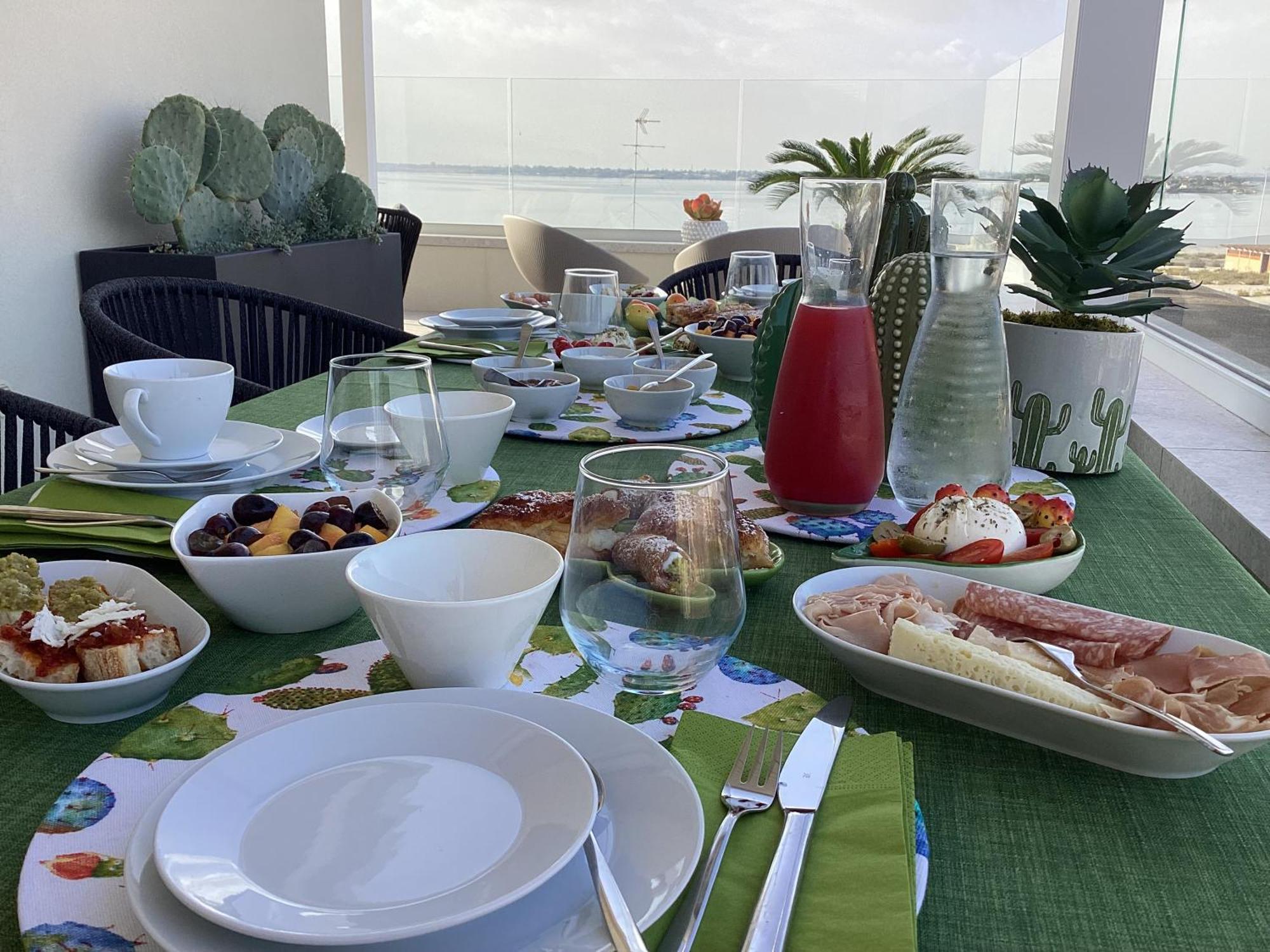 לינה וארוחת בוקר סירקוזה La Terrazza Sul Porto מראה חיצוני תמונה